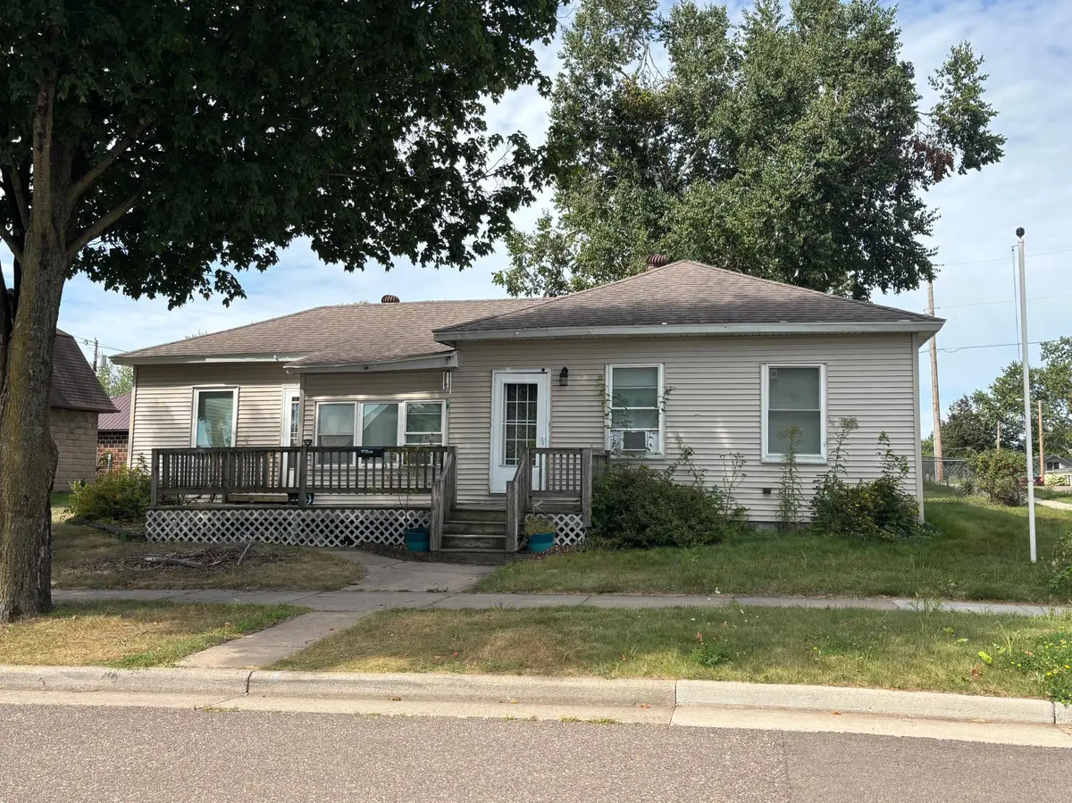 1603 Priddy ST, Bloomer, WI 54724