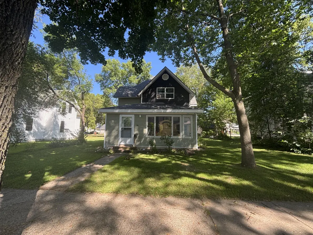 216 N 6th ST, Montevideo, MN 56265