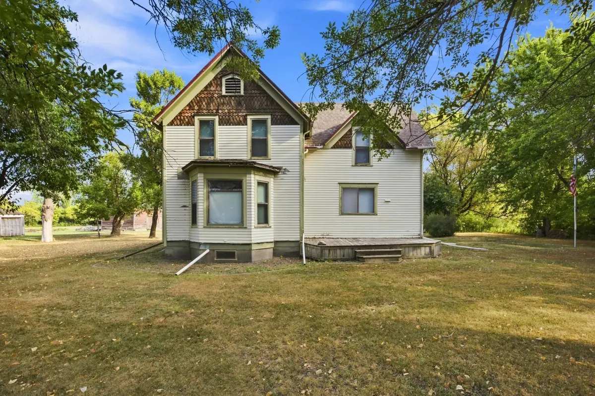 16805 48th ST SE, Davenport, ND 58021