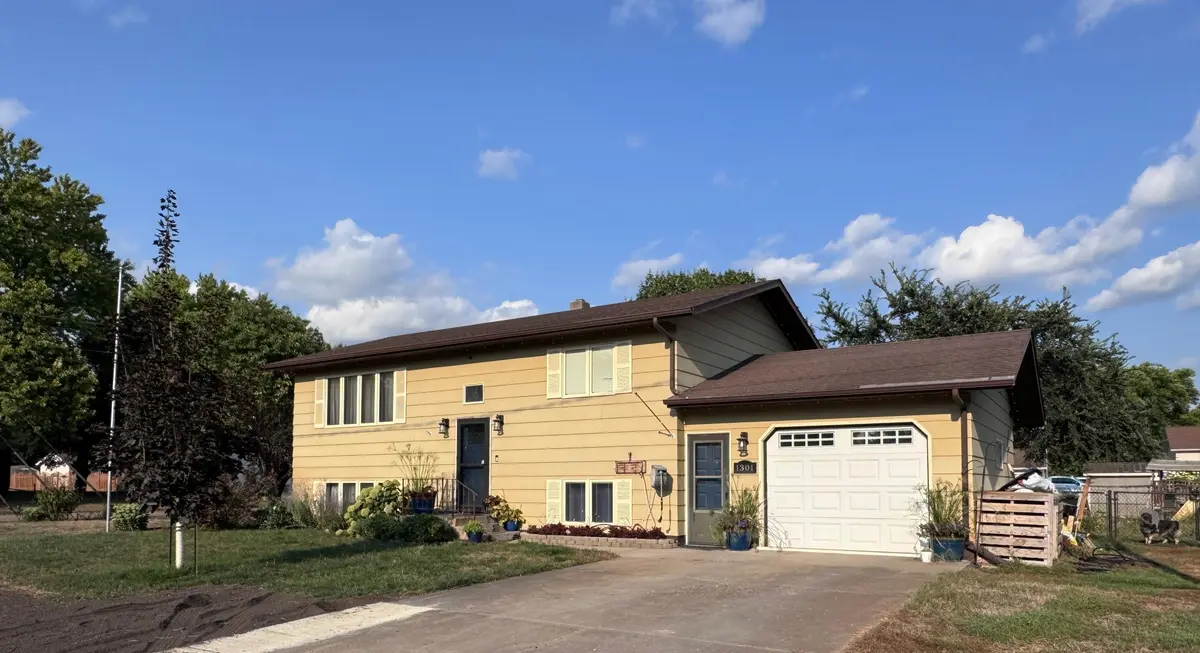 1301 Rose ST, Lisbon, ND 58054