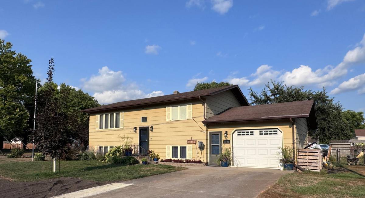 1301 Rose ST, Lisbon, ND 58054