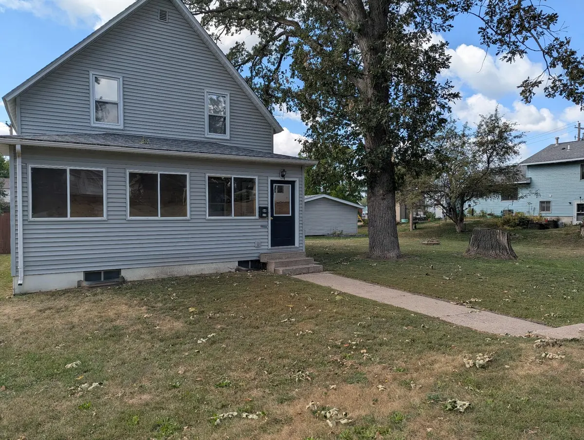 319 Watkins ST, Mora, MN 55051