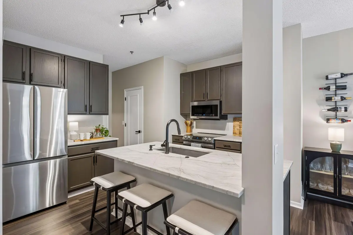 8350 Kimball DR, Eden Prairie, MN 55347
