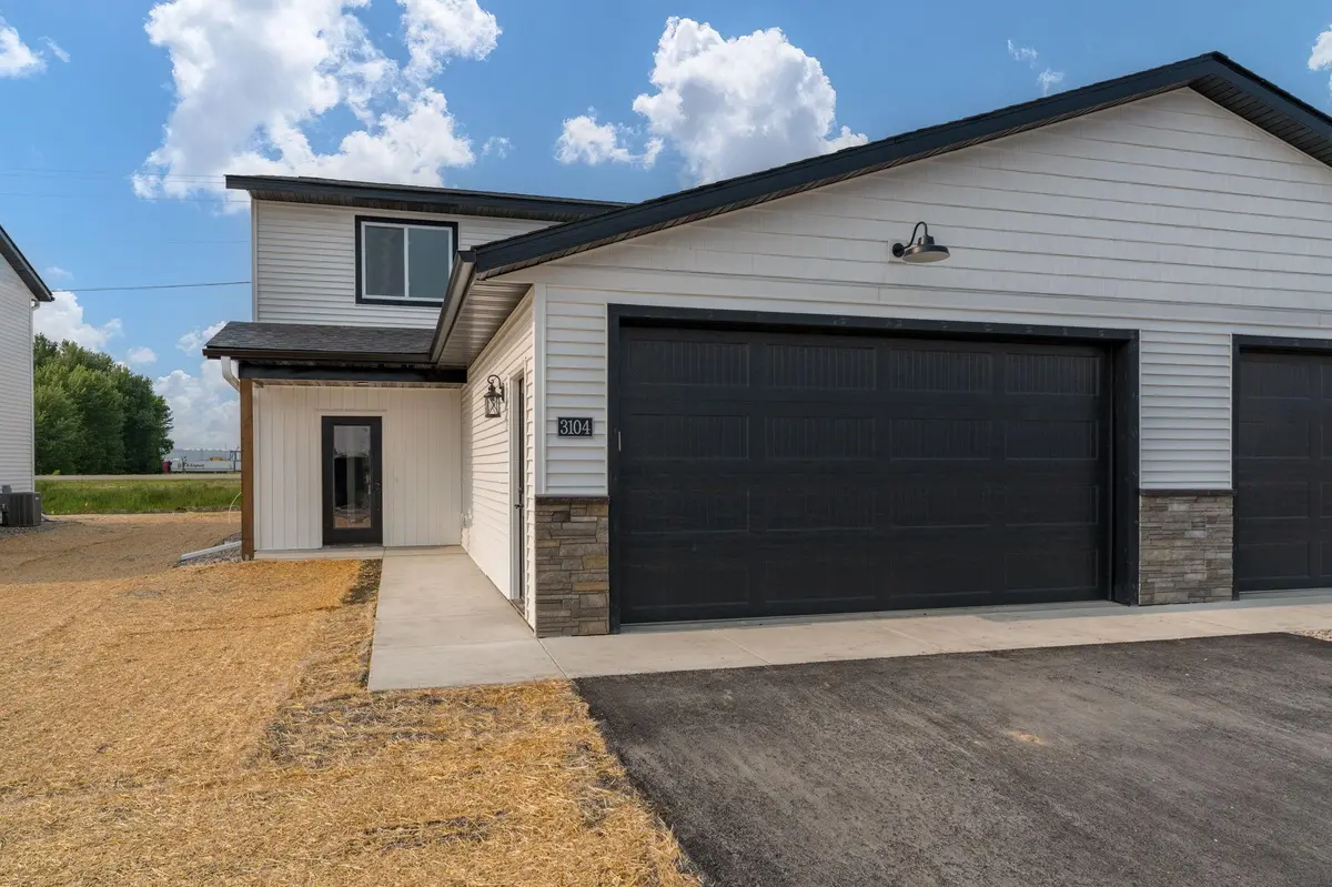 3123 Scotch LN, Mankato, MN 56001