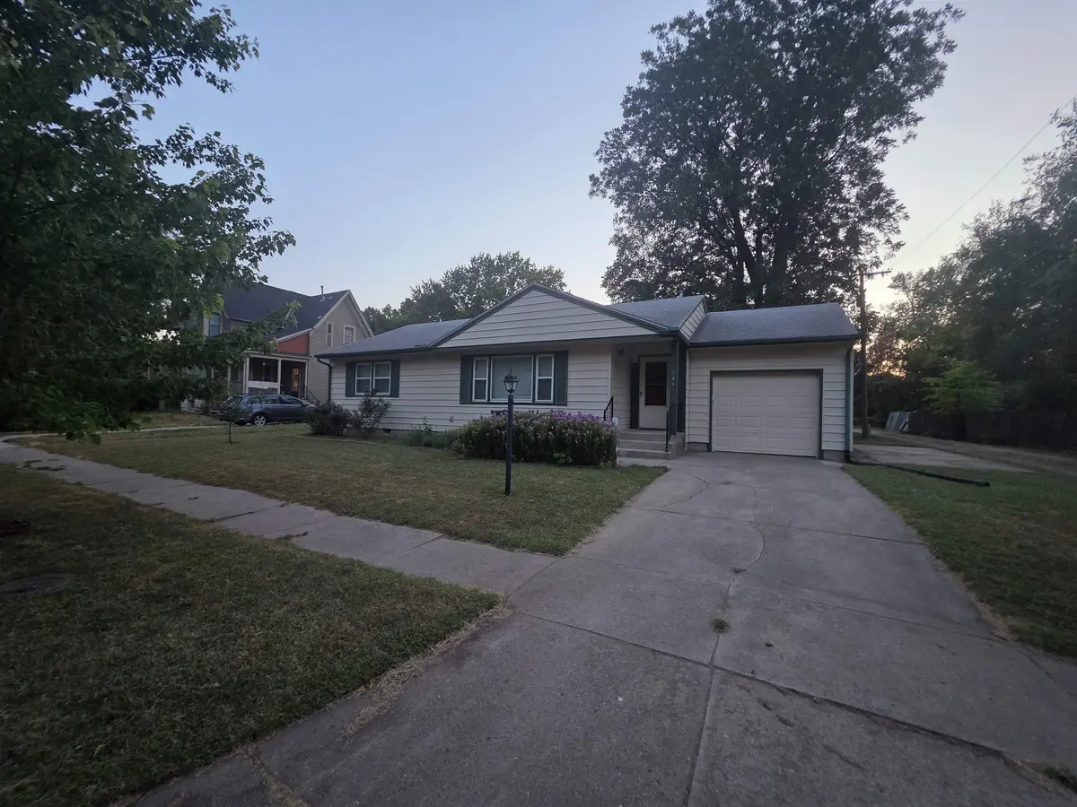 705 N Elm, Newton, KS 67114