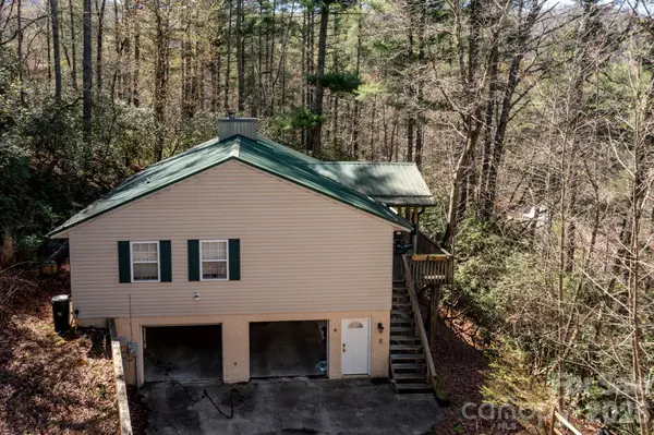 6 Majestic TRCE, Hendersonville, NC 28739