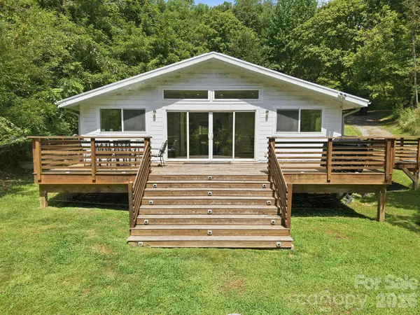 301 Hardwick Branch RD, Marshall, NC 28753