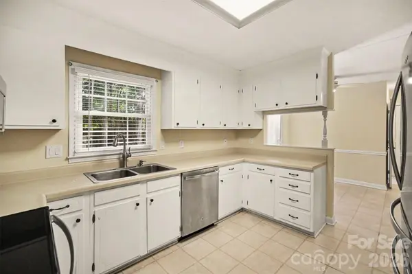 2248 Lawton Bluff RD, Charlotte, NC 28226