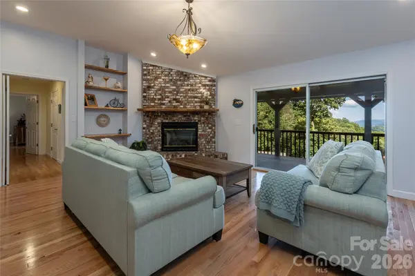 80 Range DR, Maggie Valley, NC 28751