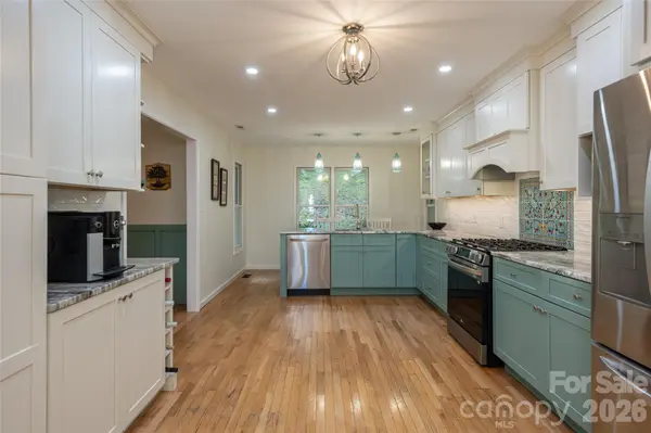80 Range DR, Maggie Valley, NC 28751