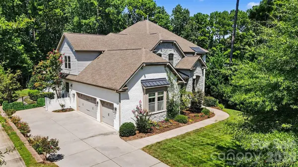 15304 Wyndham Oaks DR, Charlotte, NC 28277