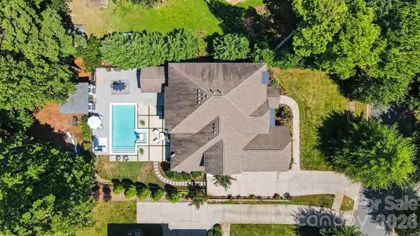 15304 Wyndham Oaks DR, Charlotte, NC 28277