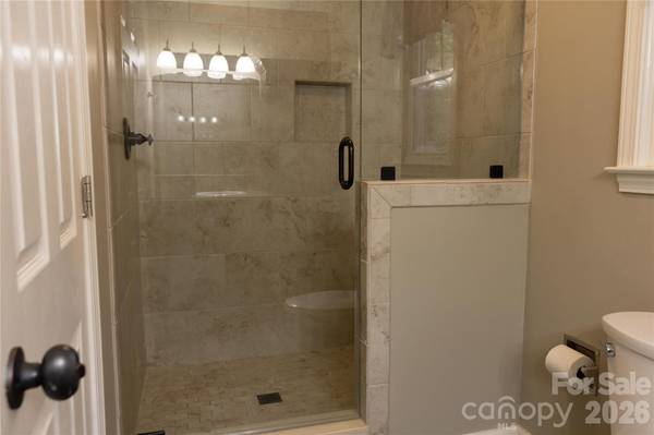 3910 English Oak DR, Lincolnton, NC 28092