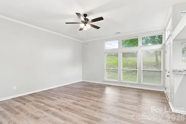 9719 Marshbrooke RD, Charlotte, NC 28105
