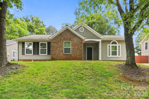 9719 Marshbrooke RD, Charlotte, NC 28105