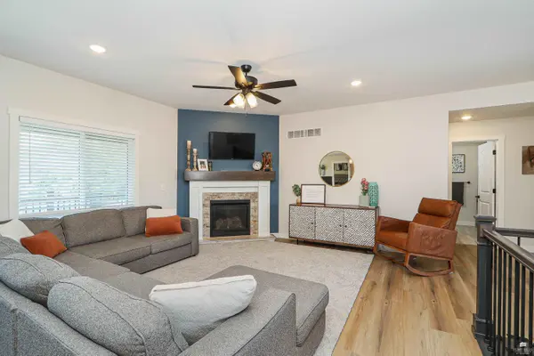 8610 William DR, Manhattan, KS 66502