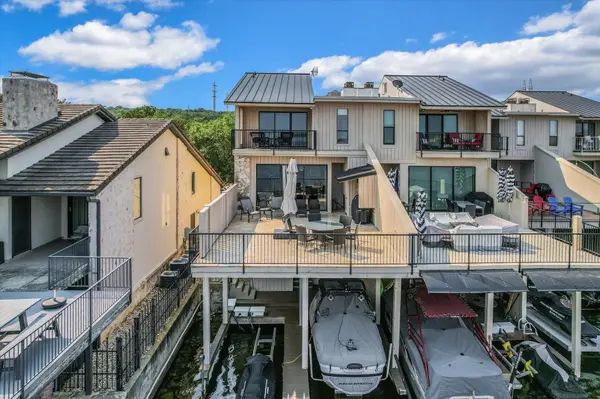102A Bunny Run Lane, Horseshoe Bay, TX 78657