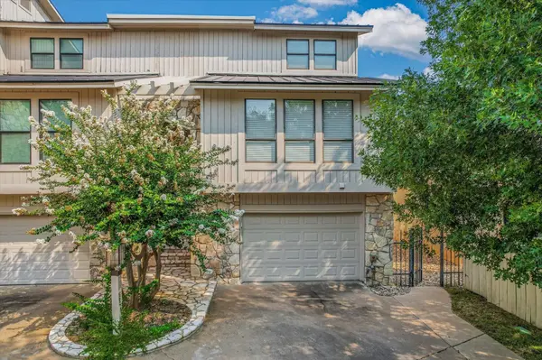 102A Bunny Run Lane, Horseshoe Bay, TX 78657