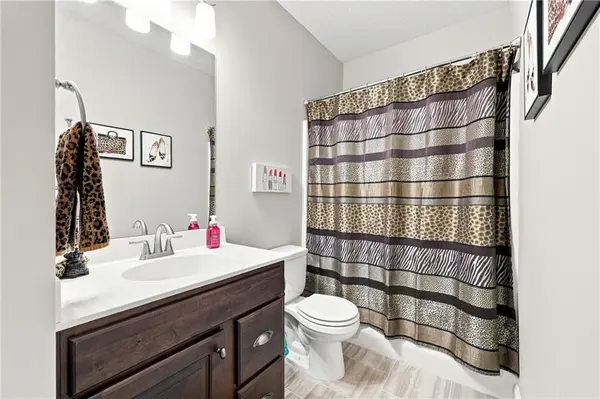 24940 W 143 TER, Olathe, KS 66061
