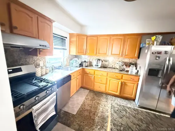 Address not disclosed, Fresh Meadows, NY 11365