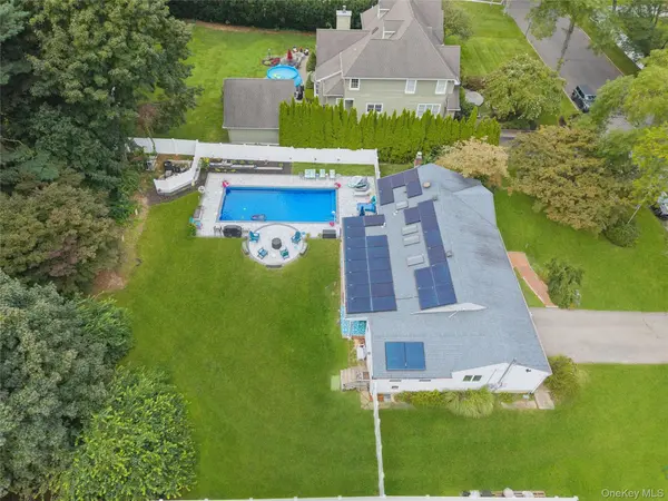 31 Ketay DR, East Northport, NY 11731