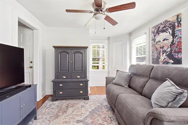 157 Clinton AVE #1, Huntington, NY 11743