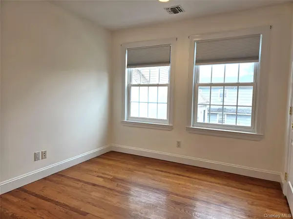 63 Dunwood RD ##A, Port Washington, NY 11050