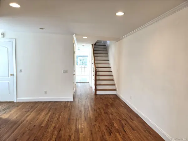 63 Dunwood RD ##A, Port Washington, NY 11050