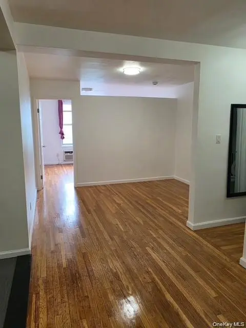 41-25 Kissena Blvd #2J, Flushing, NY 11355