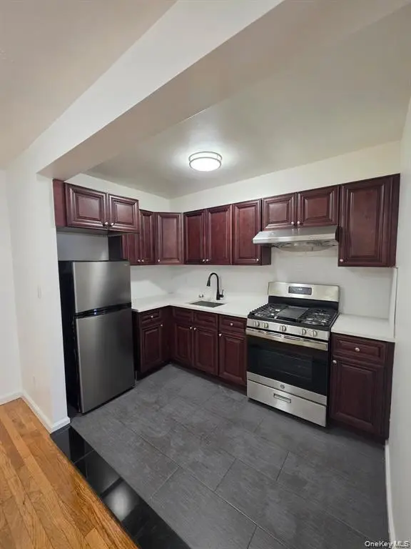 41-25 Kissena Blvd #2J, Flushing, NY 11355