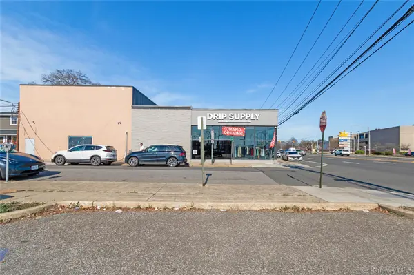 435 Old Country RD #435, Westbury, NY 11590
