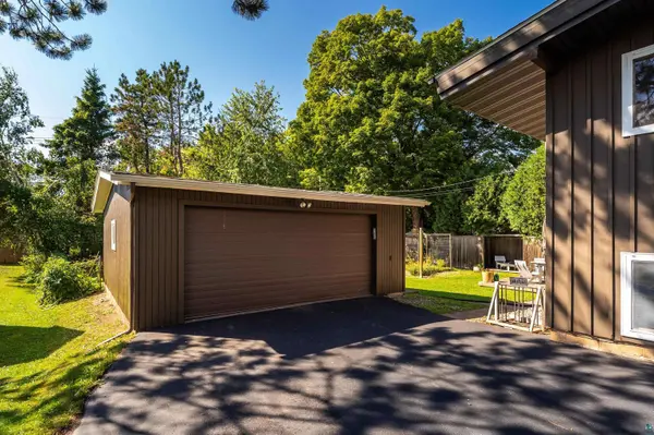 1727 Warren Ave, Duluth, MN 55811