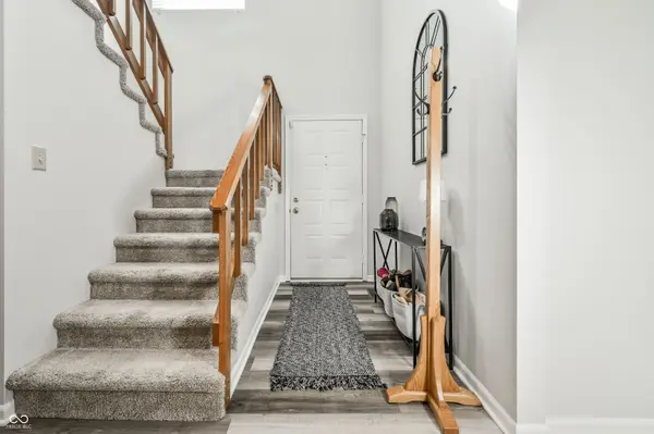 7730 Hollow Ridge CIR, Indianapolis, IN 46256