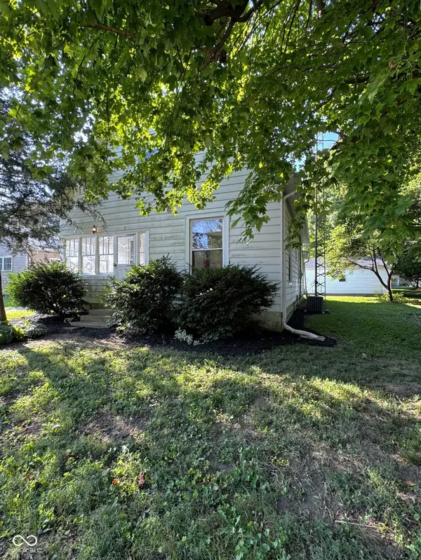 403 W Washington ST, Waynetown, IN 47990