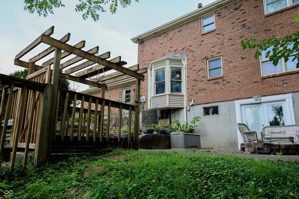 1713 Creekside, Clarksville, IN 47129