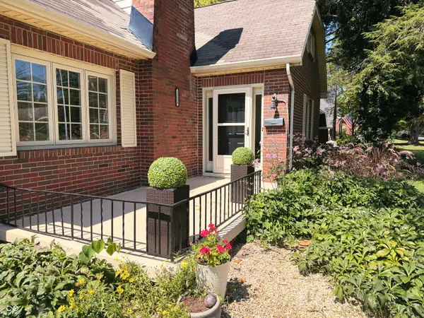 2224 Lafayette AVE, Columbus, IN 47201