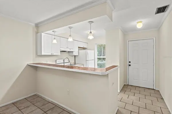 4631 SUMMERWIND DR #16, Sarasota, FL 34234