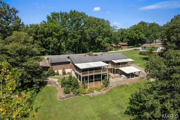 2764 Tanglewood DR, Cape Girardeau, MO 63701