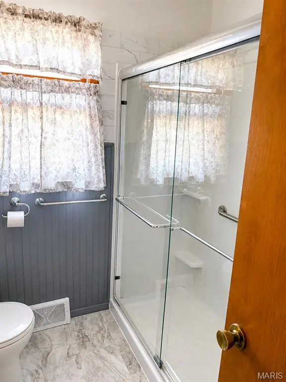 208 Mary ST, Hardin, IL 62047