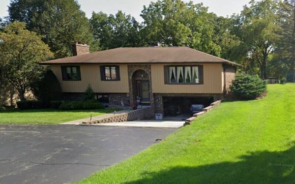 3411 E Crystal Lake AVE, Crystal Lake, IL 60014