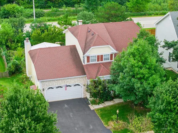 513 Eastwick LN, Bartlett, IL 60103