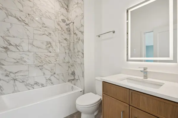 3641 N Wilton AVE #CH, Chicago, IL 60613