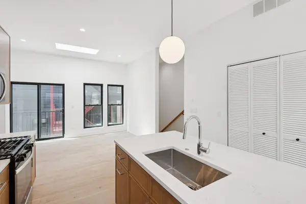 3641 N Wilton AVE #CH, Chicago, IL 60613