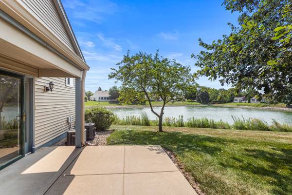 2406 Windward BLVD #205, Champaign, IL 61821