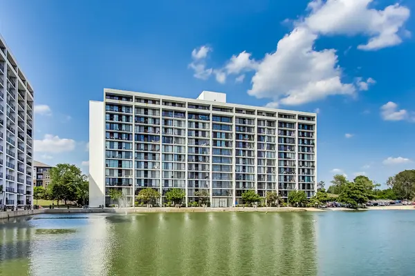 2015 S FINLEY RD #310, Lombard, IL 60148