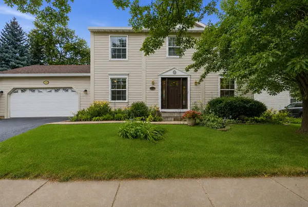 1209 River Oak DR, Naperville, IL 60565