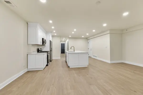 317 Canal ST #B, Lemont, IL 60439