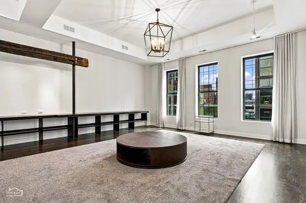 114 N Aberdeen ST #3, Chicago, IL 60607