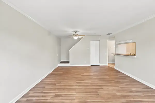 1424 Normantown RD, Naperville, IL 60564