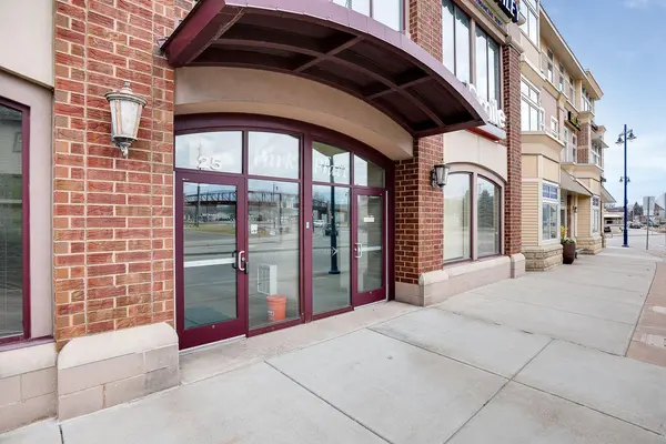 25 Lake ST N #201, Forest Lake, MN 55025